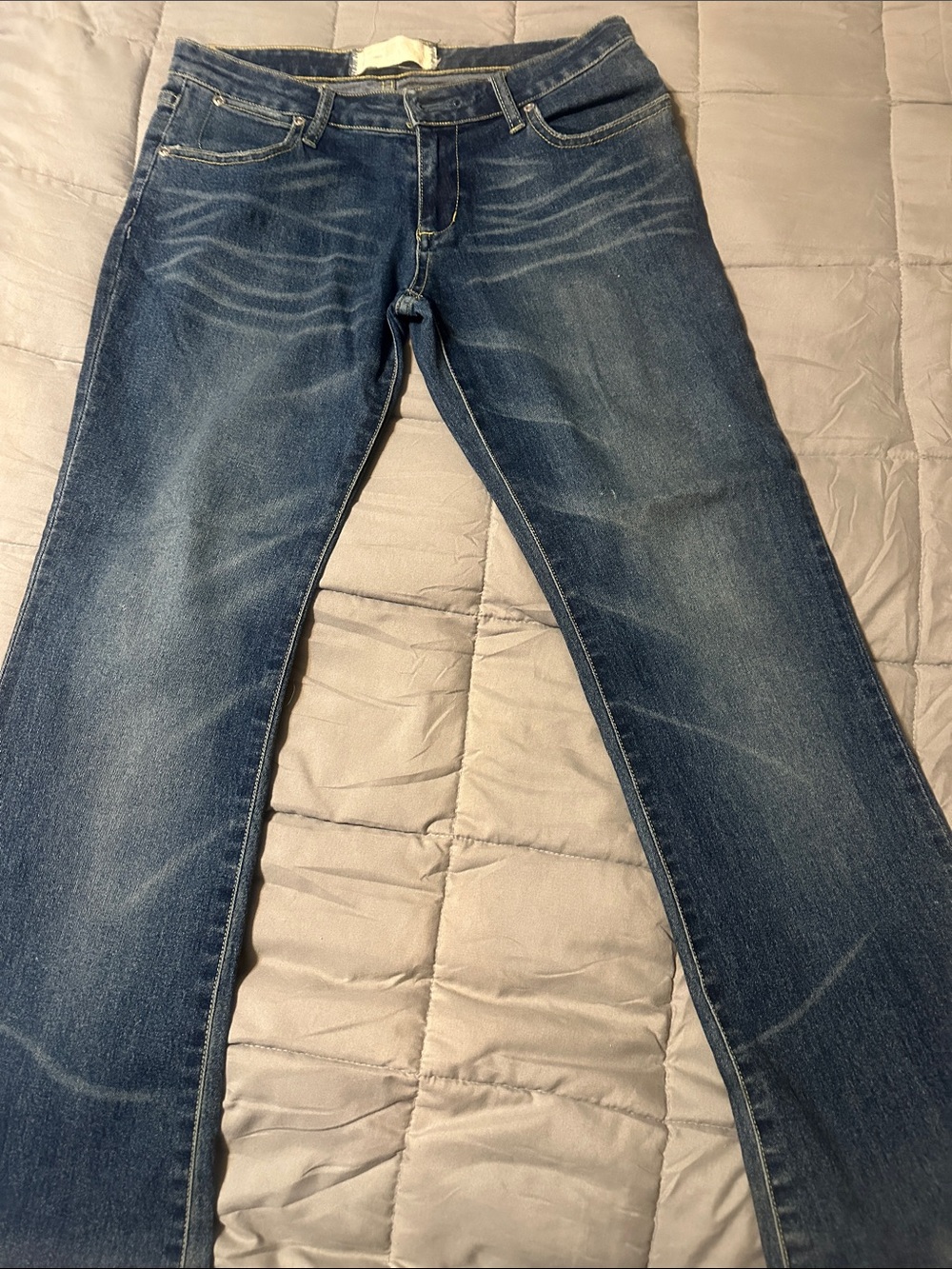 Ladies size27 boot cut no rips no tears